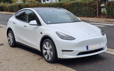 Tesla model y grande autonomie dual motor 4wd 450cv tva récupérable 2